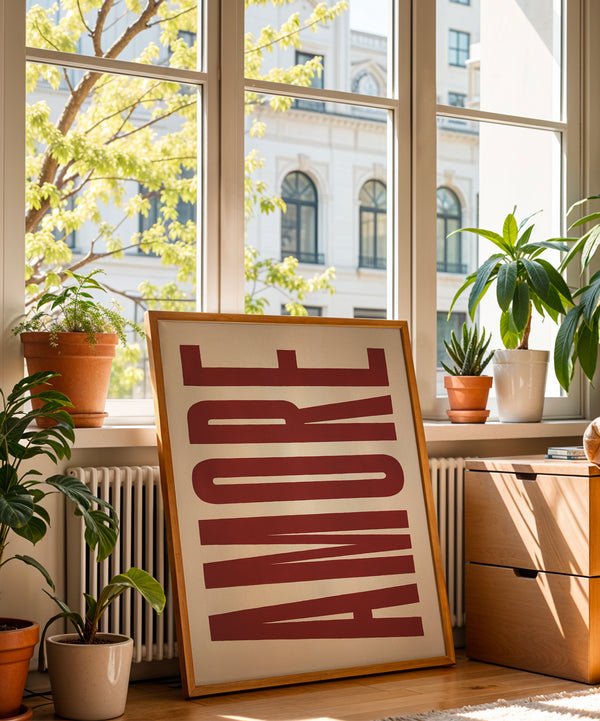 Poster tipografico dipinto a mano della scritta AMORE